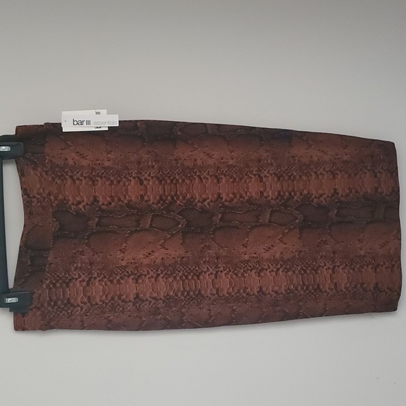 NWT SNAKESKIN BARIII SKIRT SZ LARGE - Picture 1 of 4